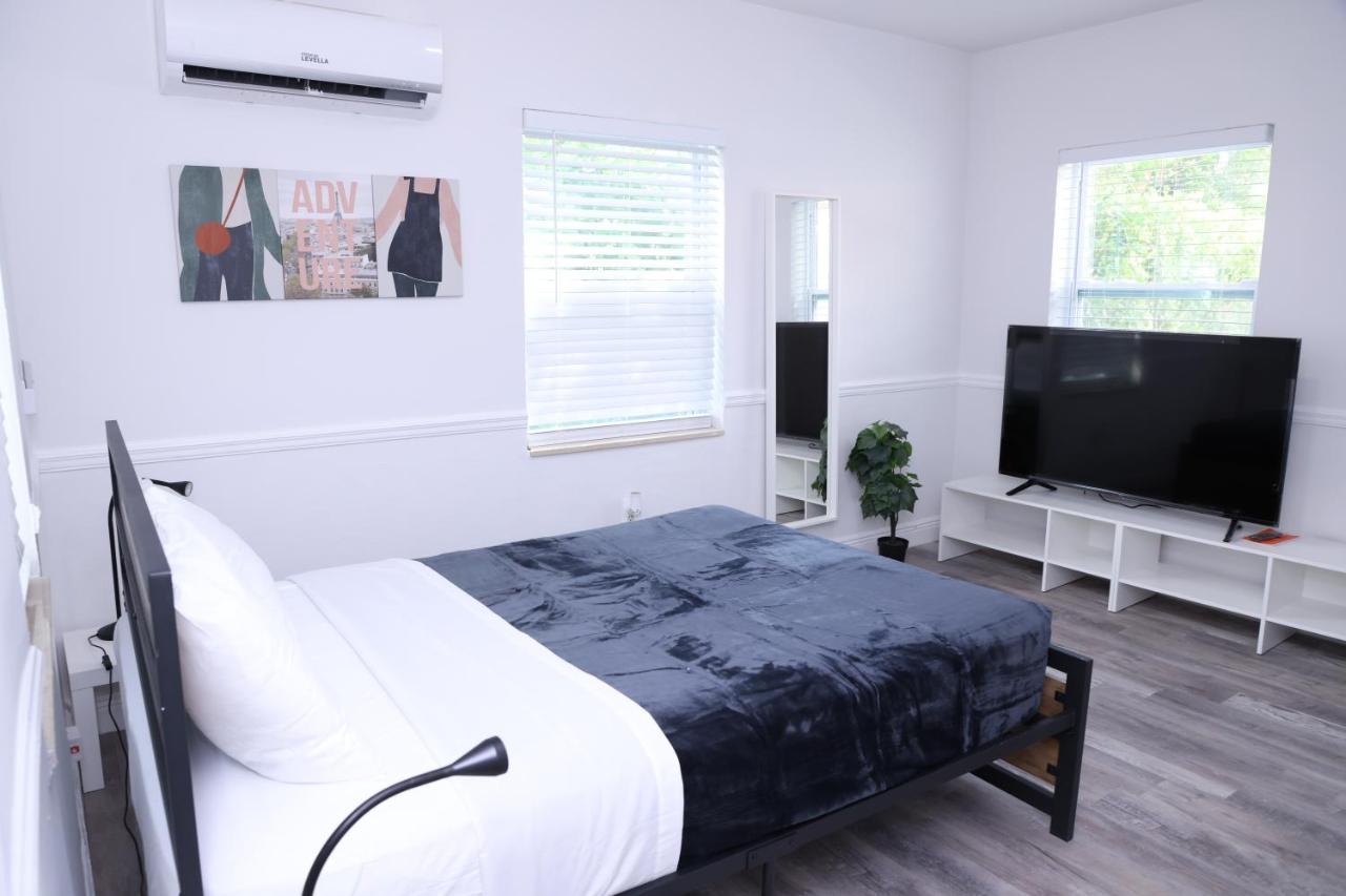 מיאמי Douglas Rd Apartments מראה חיצוני תמונה