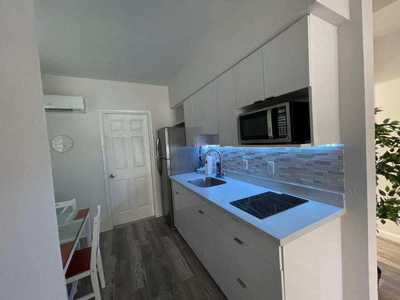 מיאמי Douglas Rd Apartments מראה חיצוני תמונה