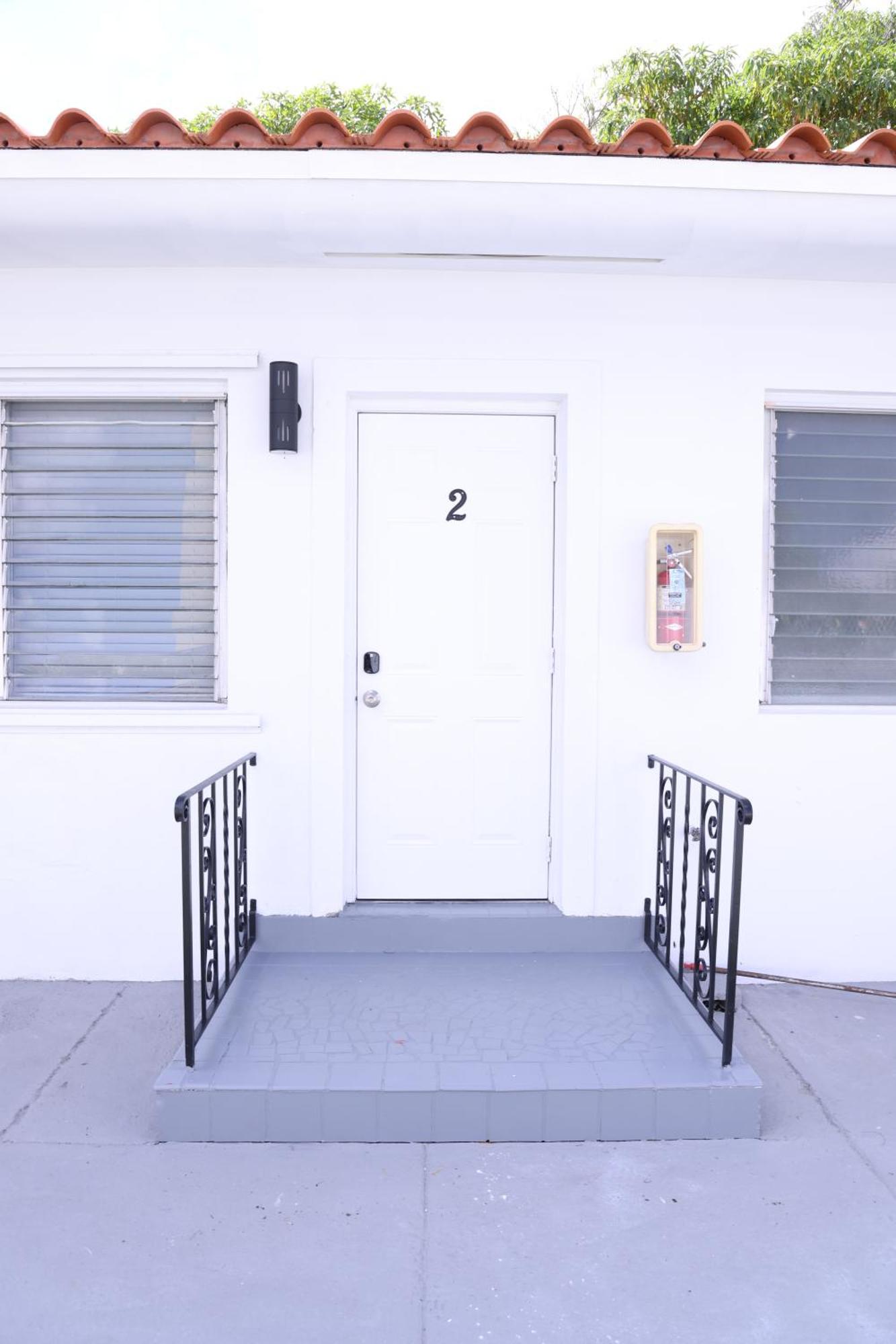 מיאמי Douglas Rd Apartments מראה חיצוני תמונה