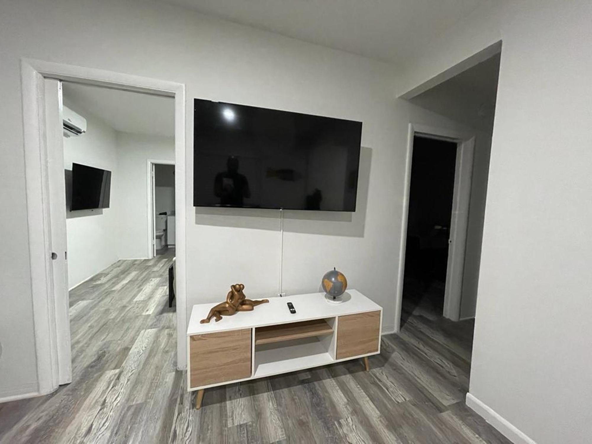 מיאמי Douglas Rd Apartments מראה חיצוני תמונה