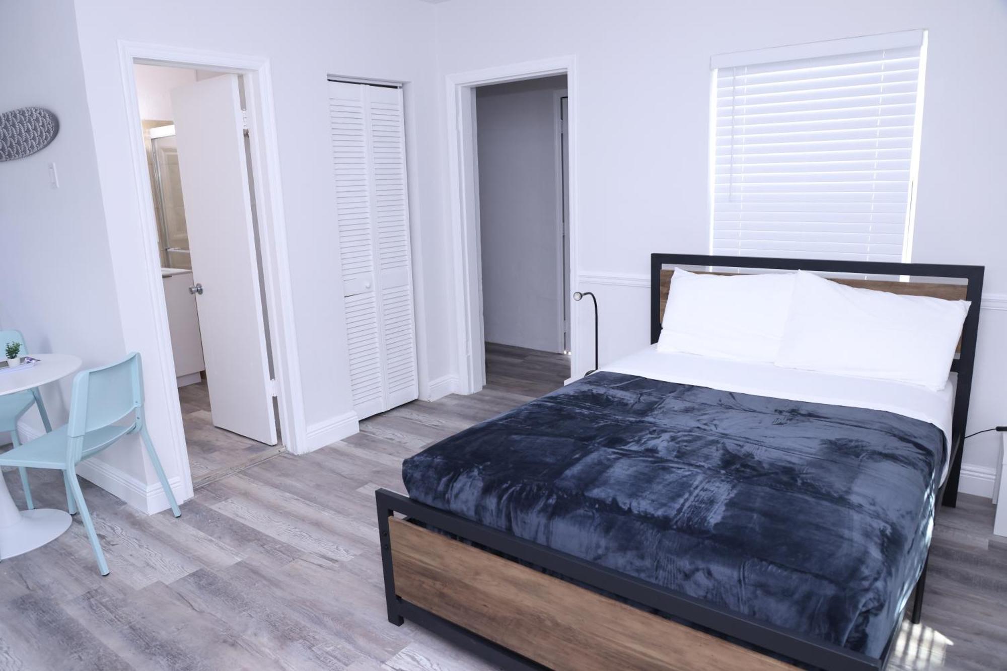 מיאמי Douglas Rd Apartments מראה חיצוני תמונה