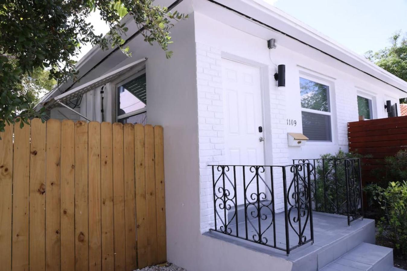 מיאמי Douglas Rd Apartments מראה חיצוני תמונה